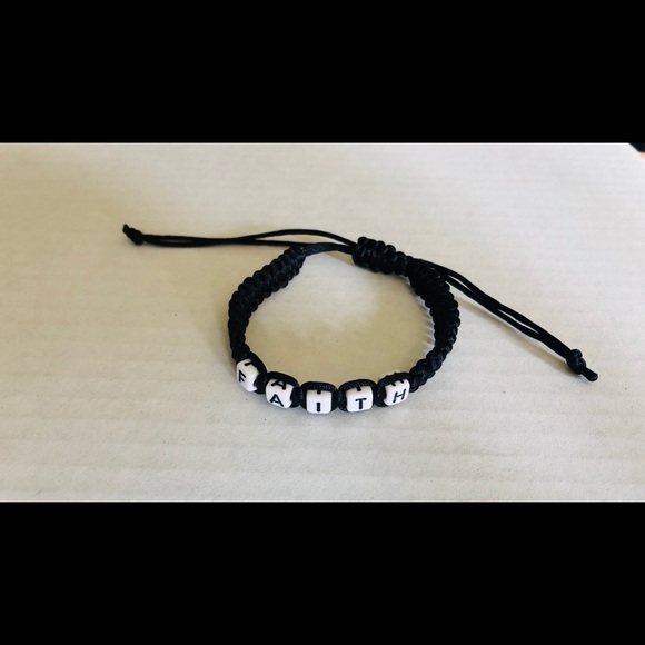 Charm Bracelet adjustable - Picture 3 of 3